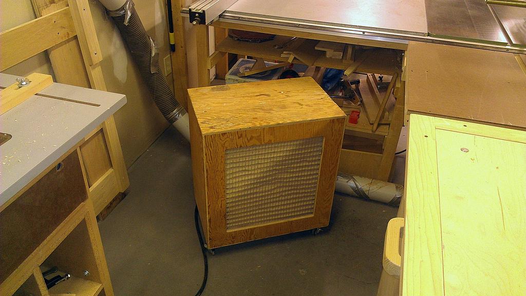 Roll Around Woodshop Air Filtration System WoodBin